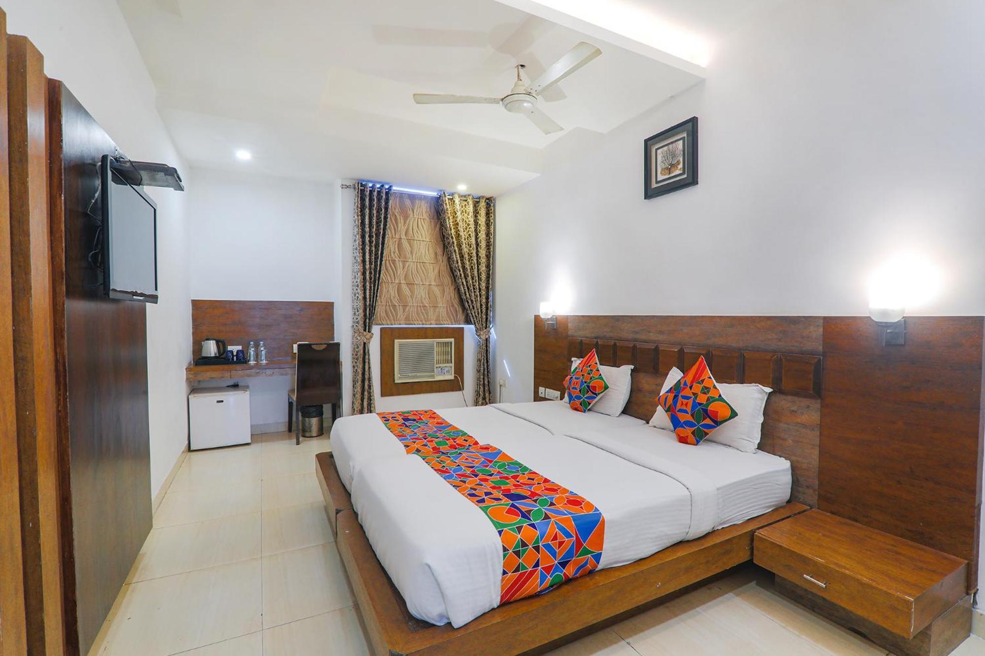 Fabhotel Prime The Continental Lakhnaú Exteriér fotografie