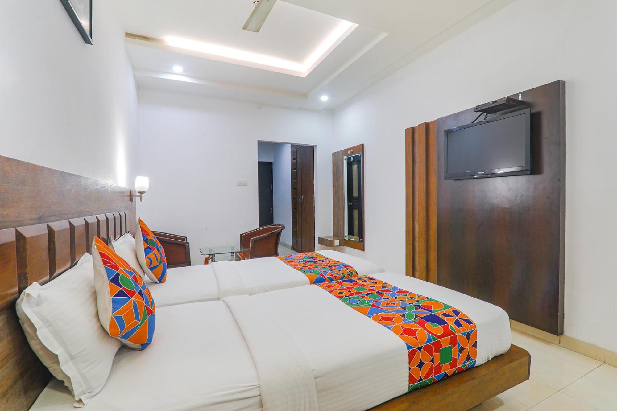 Fabhotel Prime The Continental Lakhnaú Exteriér fotografie